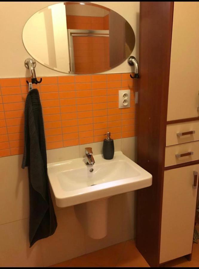 Utulny Apartman Triangel 50M Od Lyziarskeho Vleku Zahradky Donovaly Ngoại thất bức ảnh
